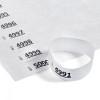 Braccialetti con codici QRs o codici a barre