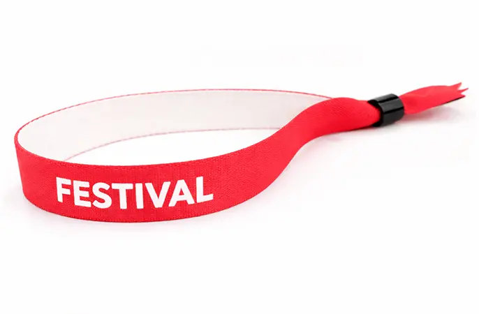 Braccialetti in tessuto per eventi rosso scuro