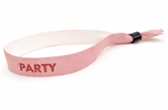 Braccialetti in tessuto per eventi rosa