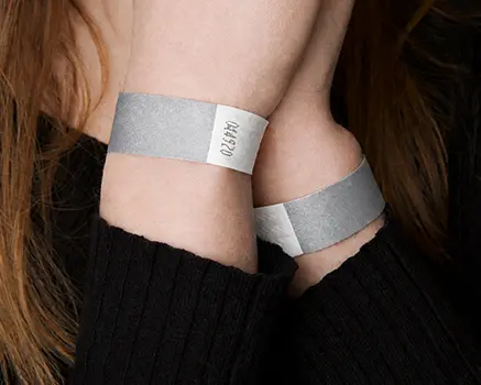 Argento braccialetti di carta
